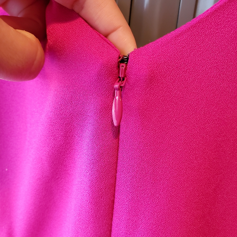 Pink dress - Picture 6 of 9
